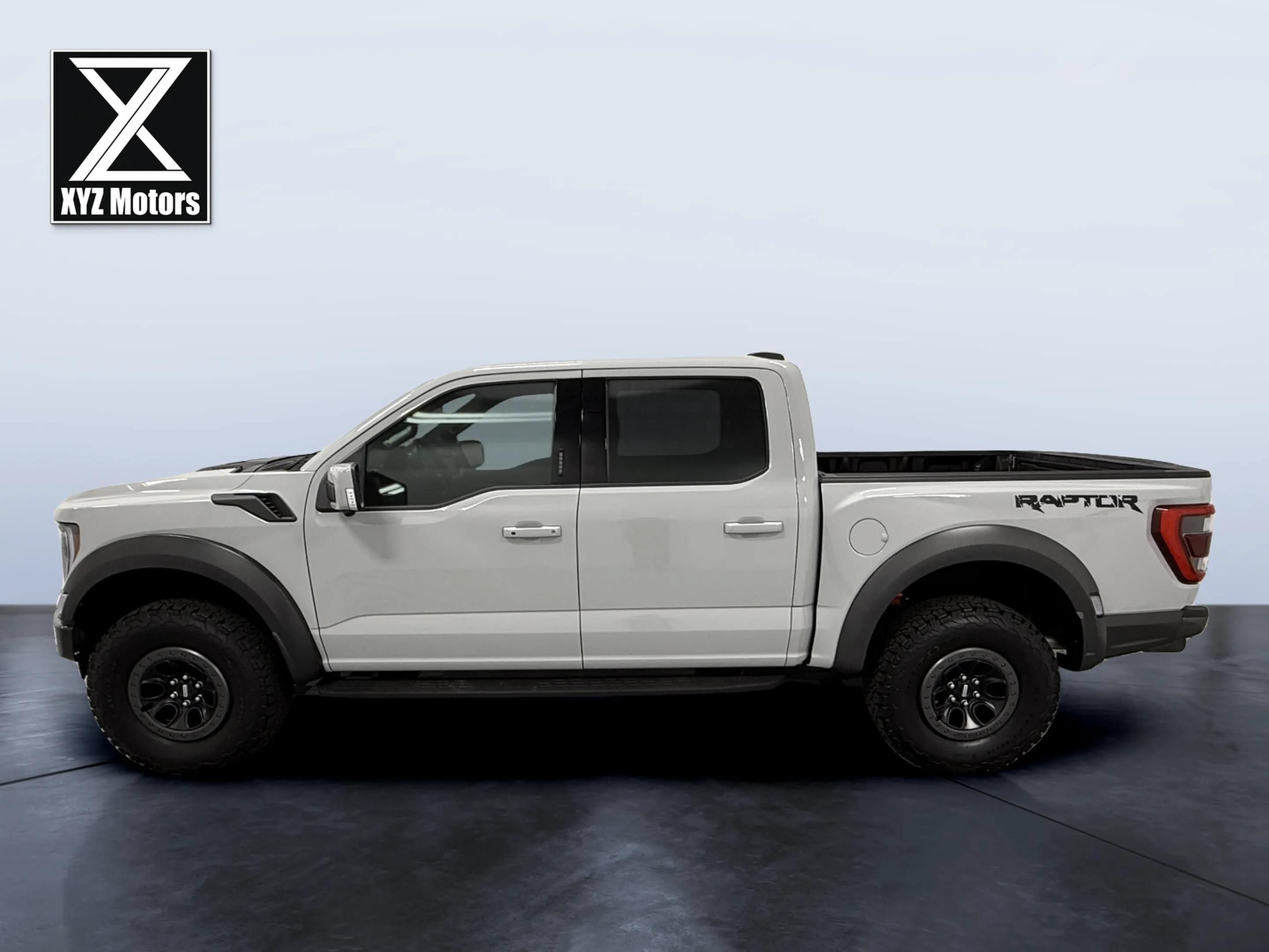 Used 2023 Ford F150 Raptor w/ Raptor Carbon Fibre Package AWD/4WD image 3