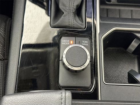 Used 2023 Toyota Tundra Limited w/ Power Package image 29