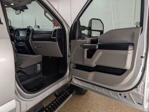 Used 2018 Ford F250 XLT w/ XLT Value Package image 17
