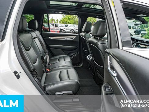Used 2021 Cadillac XT6 Luxury FWD image 25