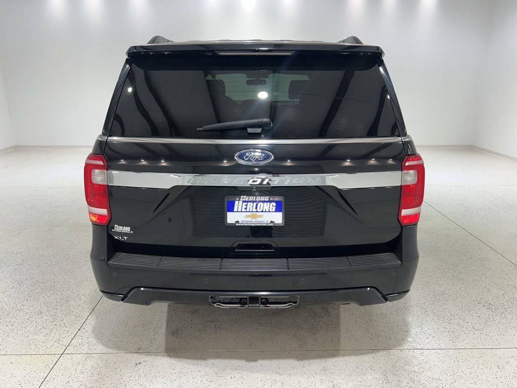 Used 2019 Ford Expedition XLT w/ Equipment Group 201A AWD/4WD image 4