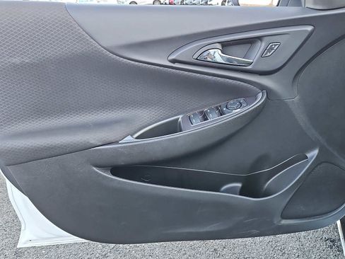 Used 2024 Chevrolet Malibu LT image 18