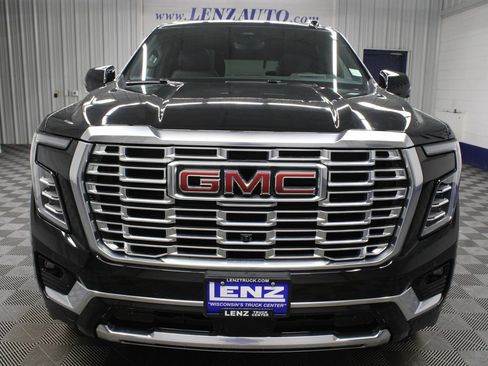 Used 2025 GMC Yukon Denali w/ Denali Reserve Package AWD/4WD image 58