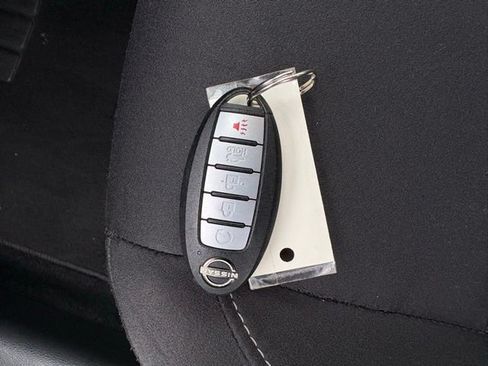 Used 2025 Nissan Altima 2.5 SV FWD image 28
