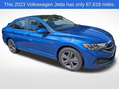 Used 2023 Volkswagen Jetta SE w/ Panoramic Sunroof Package