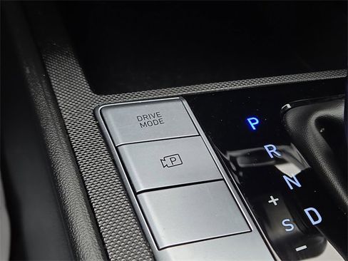 Certified 2024 Hyundai Elantra SEL image 13