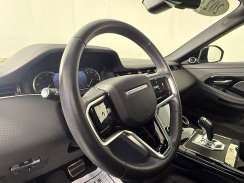 Used 2023 Land Rover Range Rover Evoque R-Dynamic S AWD/4WD image 17