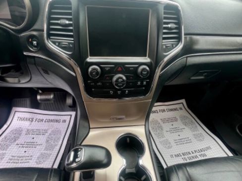 Used 2015 Jeep Grand Cherokee Limited image 18