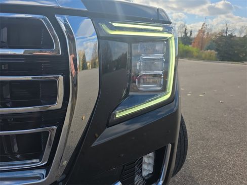Used 2023 GMC Yukon SLT image 33