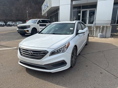 Used 2017 Hyundai Sonata Sport w/ Value Edition Package 02 image 3