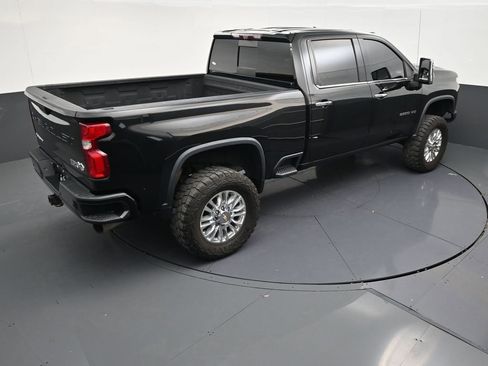 Used 2021 Chevrolet Silverado 2500 High Country w/ Z71 Off-Road Package AWD/4WD image 17