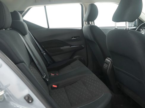 Used 2023 Nissan Kicks SV image 13