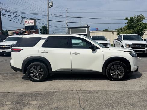 Used 2023 Nissan Pathfinder S AWD/4WD image 7