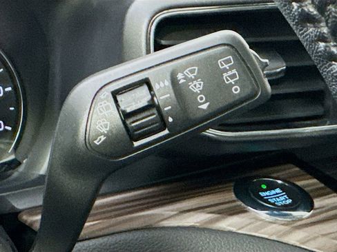 Used 2021 Ford Explorer Limited w/ Equipment Group 301A image 13