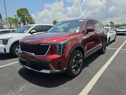 Certified 2025 Kia Sorento S AWD/4WD image 5