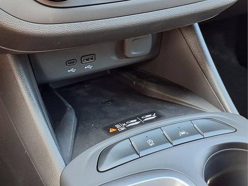 New 2026 Buick Envista Sport Touring w/ Convenience I Package FWD image 8
