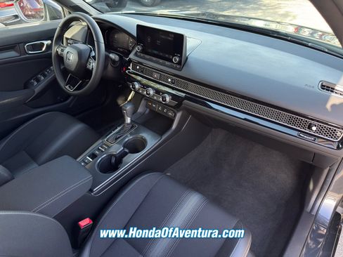 Certified 2025 Honda Civic Sport image 10