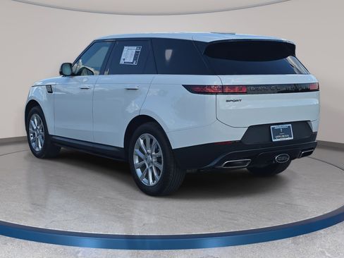 Used 2024 Land Rover Range Rover Sport SE image 7