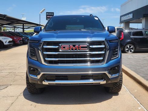 New 2025 GMC Yukon XL Elevation image 8