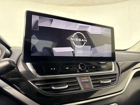 Certified 2025 Nissan Altima 2.5 SR w/ SR Premium Package image 7