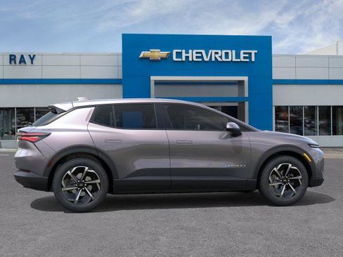 New 2026 Chevrolet Equinox EV LT image 37