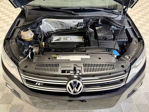 Used 2014 Volkswagen Tiguan S image 48
