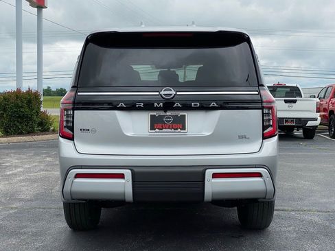 New 2025 Nissan Armada SL w/ Captain's Chari Seat Package image 5