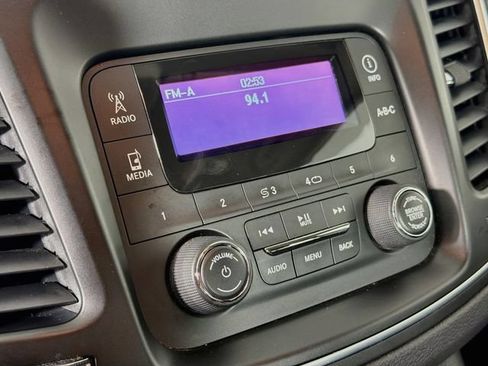 Used 2015 Chrysler 200 LX FWD image 14