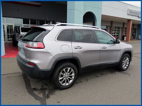 Used 2019 Jeep Cherokee Latitude Plus w/ Comfort/Convenience Group AWD/4WD image 7