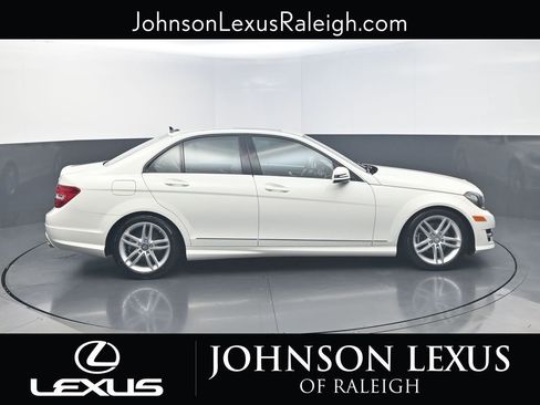 Used 2012 Mercedes-Benz C 300 4MATIC Sedan image 6