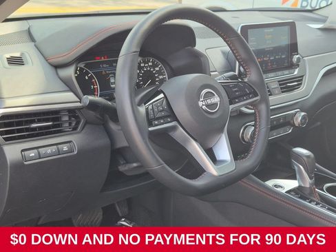 Used 2025 Nissan Altima 2.5 SR FWD image 14