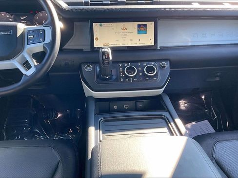 Used 2024 Land Rover Defender 110 X-Dynamic SE image 27