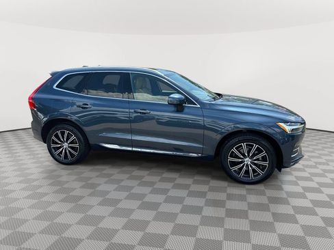Used 2021 Volvo XC60 T5 Inscription w/ Climate Package AWD/4WD image 3