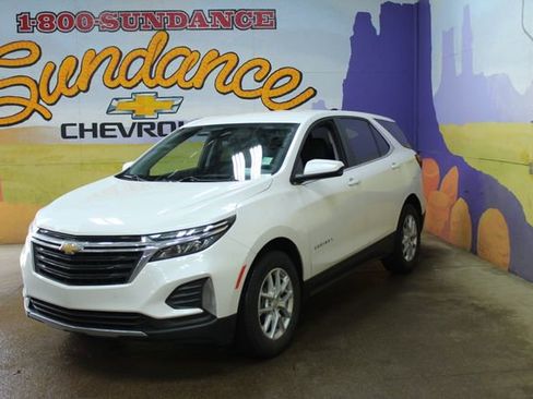 Used 2024 Chevrolet Equinox LT w/ LPO, Floor Liner Package image 2