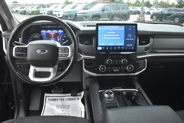Used 2024 Ford Expedition XLT RWD image 19