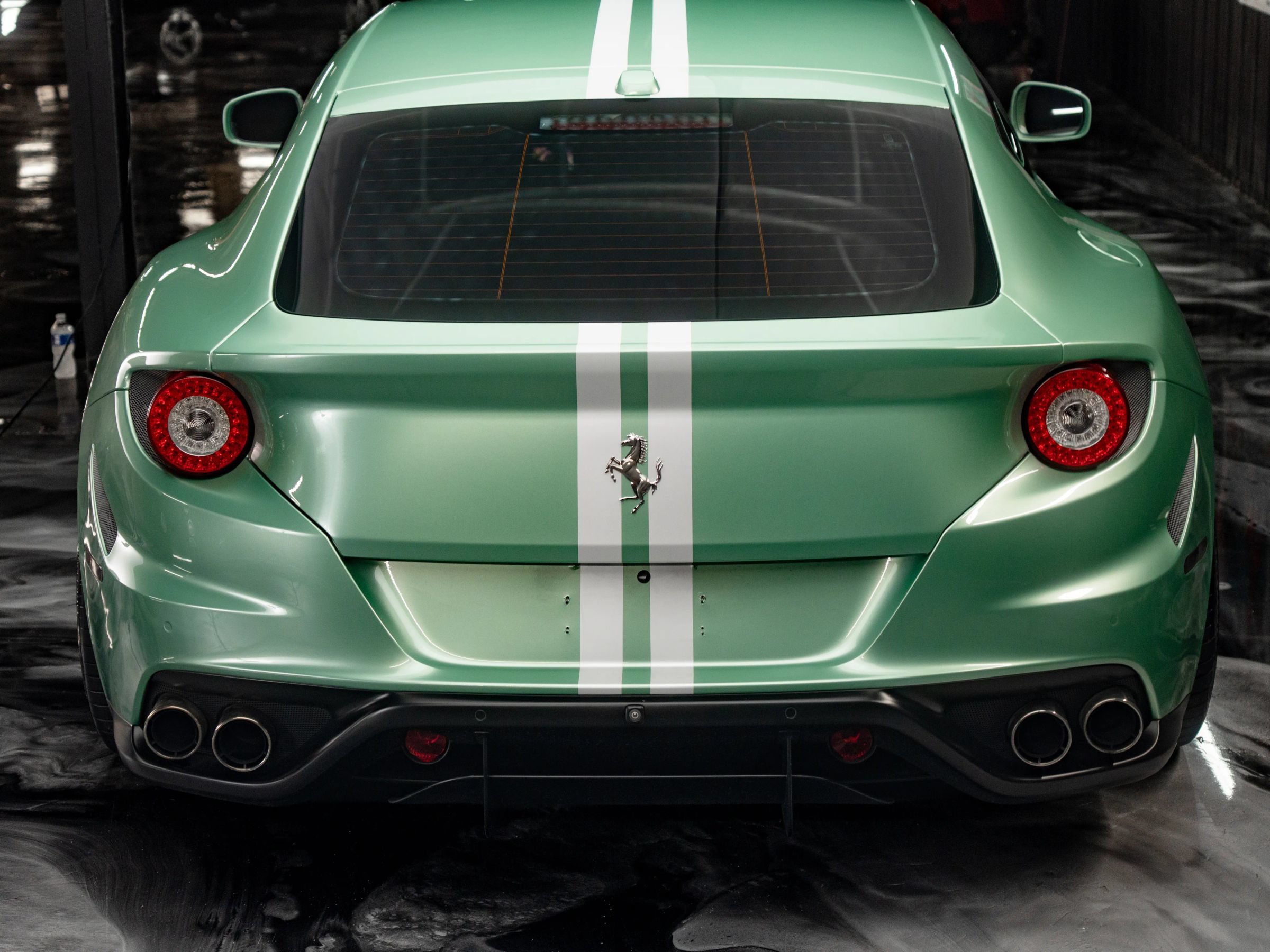 Used 2012 Ferrari FF AWD/4WD image 17