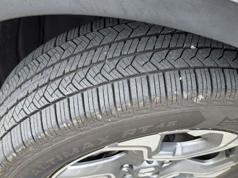 Used 2019 Honda CR-V EX image 3
