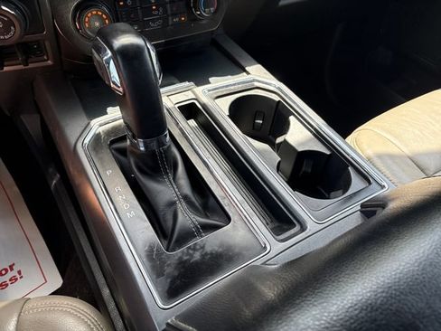 Used 2019 Ford F150 XLT w/ Equipment Group 302A Luxury AWD/4WD image 17