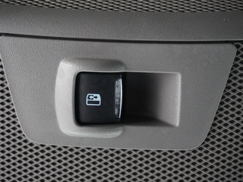 Used 2017 Ford F350 Lariat AWD/4WD image 28