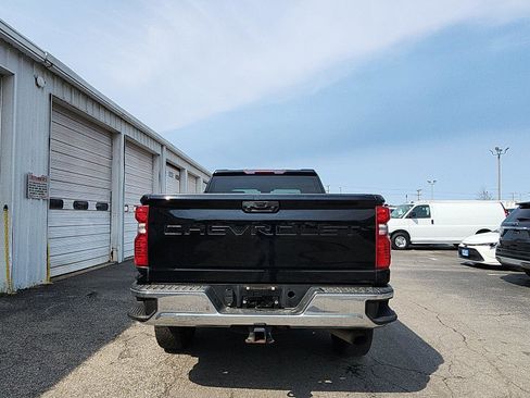 Used 2024 Chevrolet Silverado 2500 LT image 4