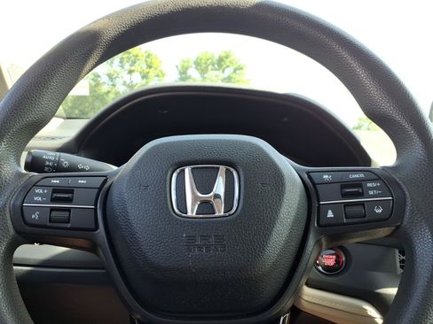 Used 2024 Honda Accord EX image 27