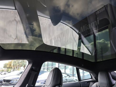 Used 2019 Tesla Model S 100D image 20