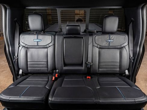 Used 2026 Ford F450 Platinum w/ FX4 Off-Road Package image 34