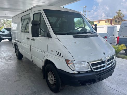 Used 2006 Dodge Sprinter 2500 w/ Window Group II RWD image 11