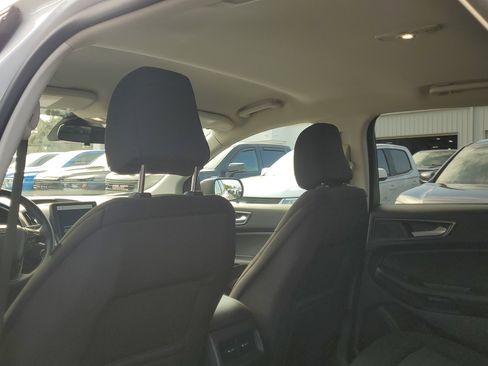 Used 2024 Ford Edge SE image 11