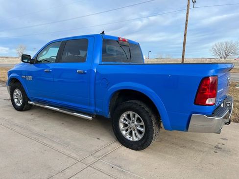 Used 2018 RAM 1500 SLT image 3