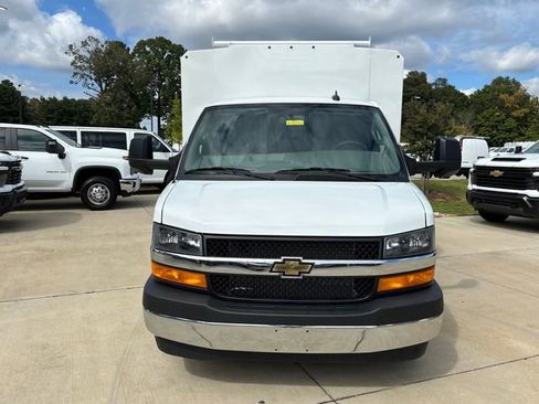 New 2025 Chevrolet Express 3500 w/ Power Convenience Package image 14