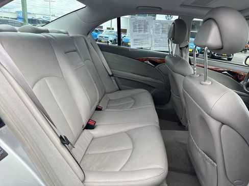 Used 2004 Mercedes-Benz E 320 4MATIC Sedan image 12