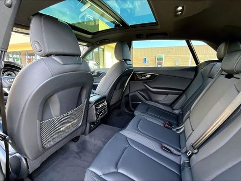Used 2021 Audi Q8 Premium Plus w/ Premium Plus Package image 16