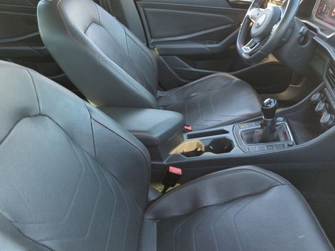 Certified 2019 Volkswagen Jetta GLI Autobahn image 19